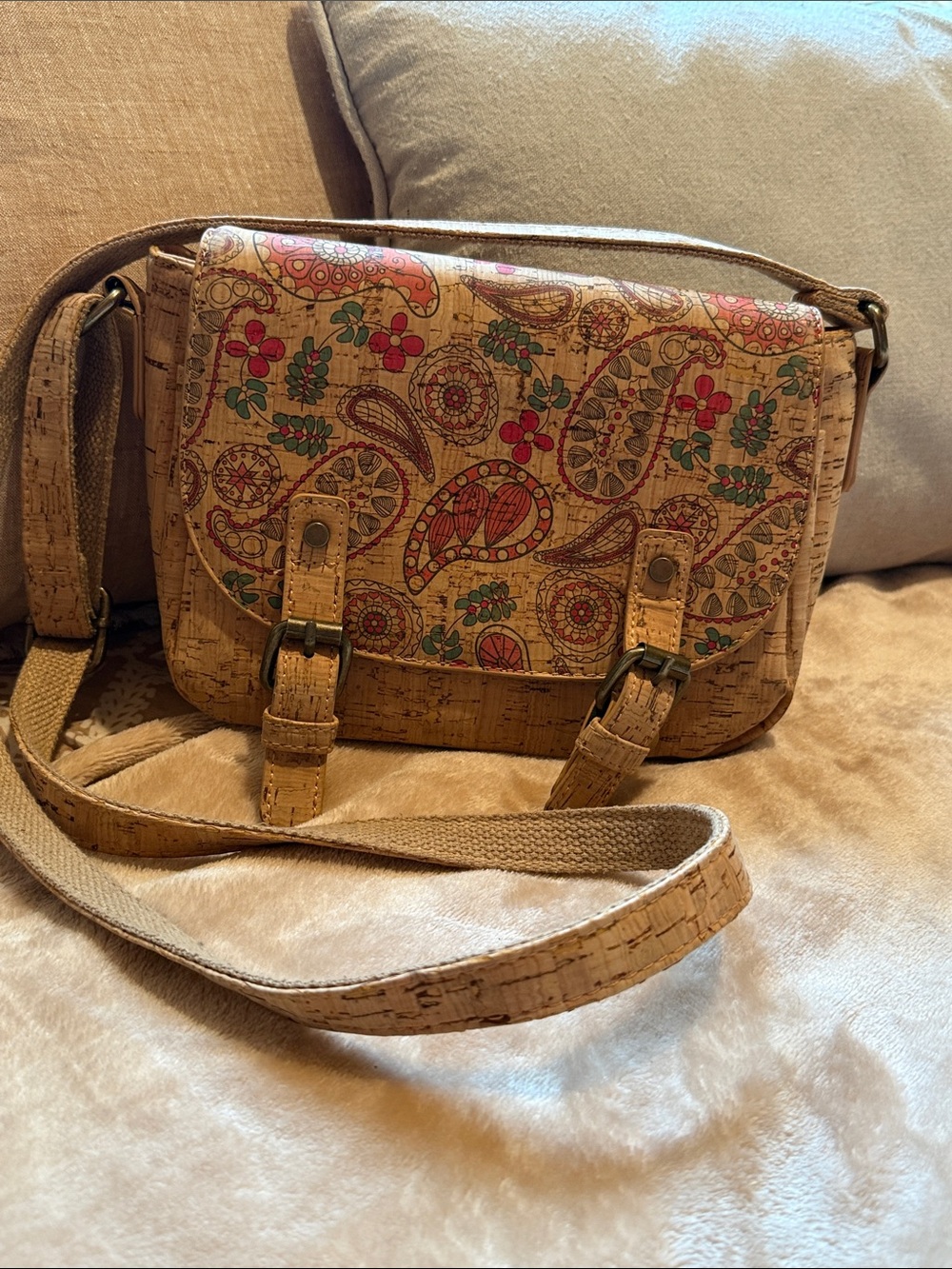 Cork Crossbody Bag with Paisley Print - Natural cottage core vibes:)